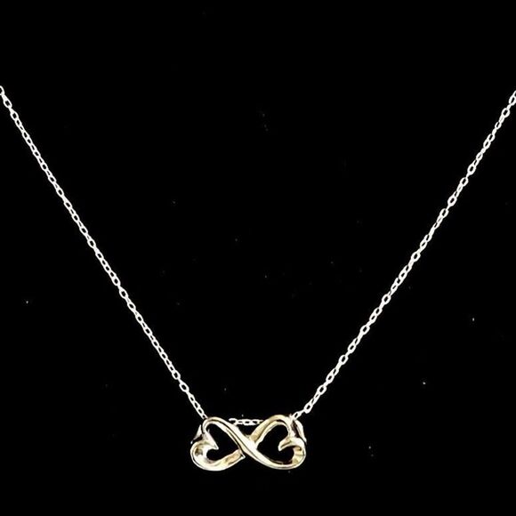 AQA Sterling Silver “Sisters” Heart Pendant - Picture 4 of 10